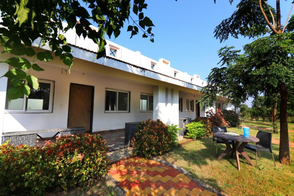 ג'אבלפור Nisarg Resort מראה חיצוני תמונה