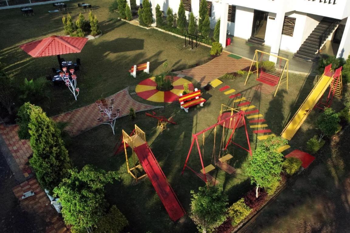 ג'אבלפור Nisarg Resort מראה חיצוני תמונה