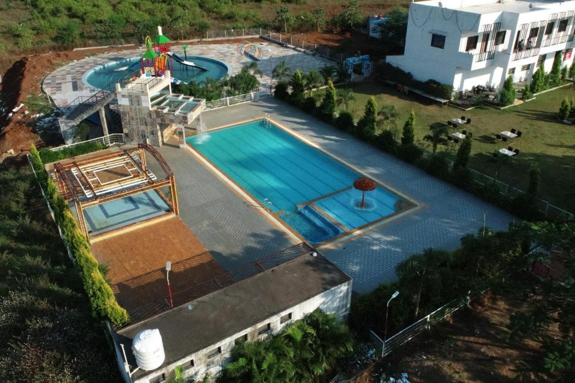 ג'אבלפור Nisarg Resort מראה חיצוני תמונה