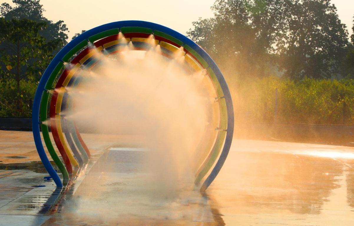 ג'אבלפור Nisarg Resort מראה חיצוני תמונה