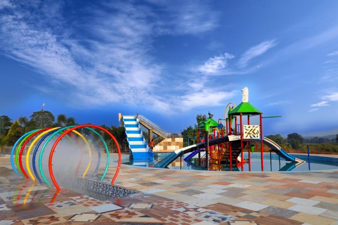 ג'אבלפור Nisarg Resort מראה חיצוני תמונה